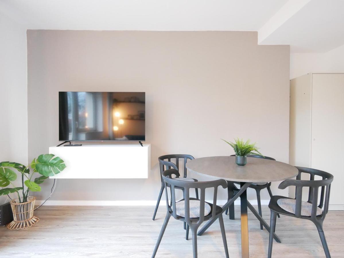 75 M2, Zentral, Kueche, Balkon, Parkplatz Apartment Osnabrueck Ngoại thất bức ảnh